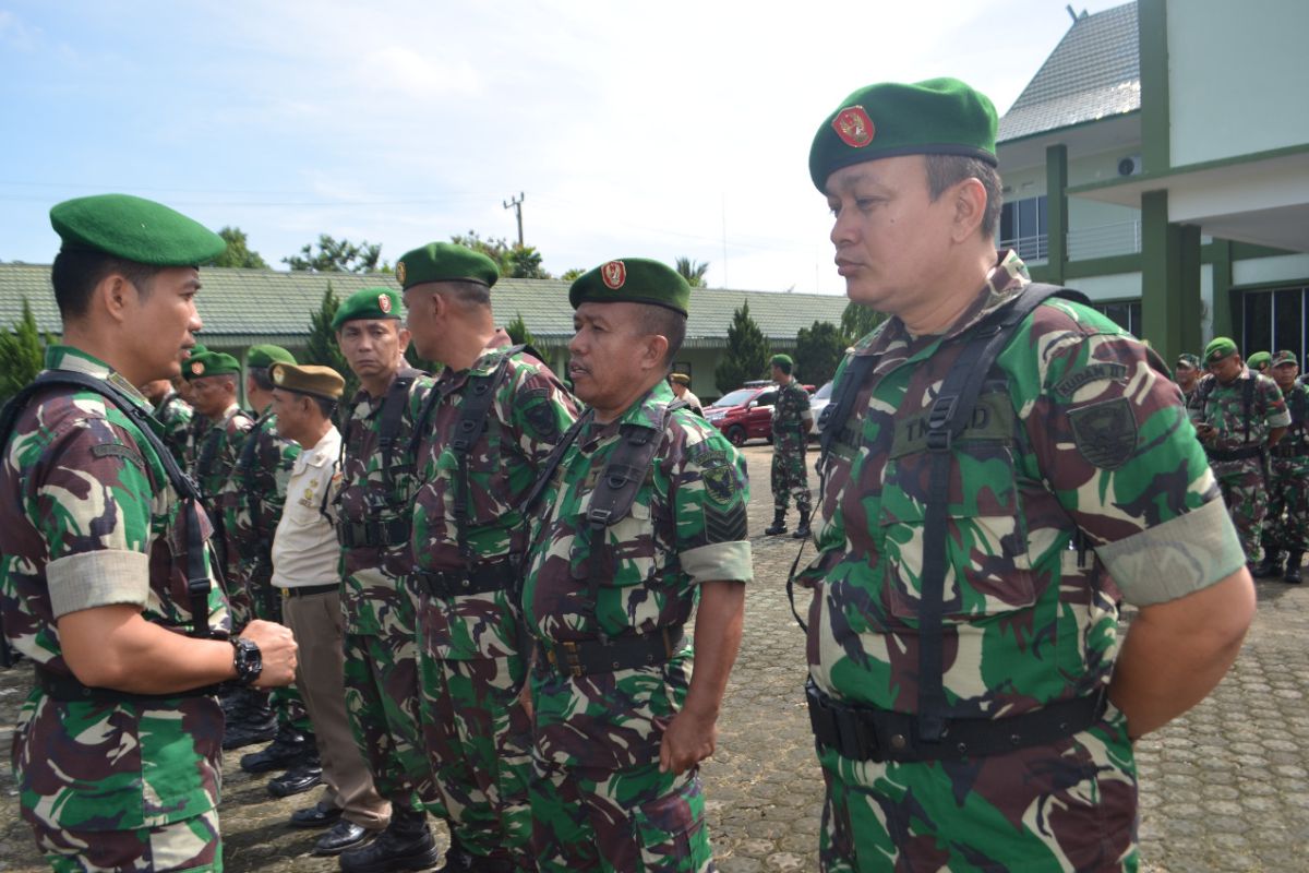 Prajurit-PNS Korem 042/Gapu dilepas untuk mudik Lebaran