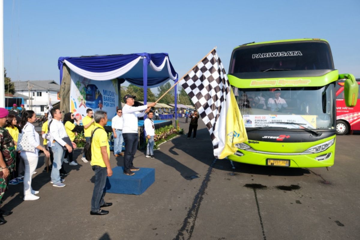 PGN berangkatkan 4.000 pemudik ke kampung halaman