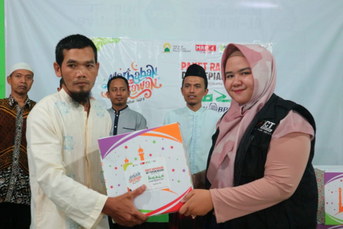 ACT DIY bagikan paket Ramadhan bagi para da'i di Bantul