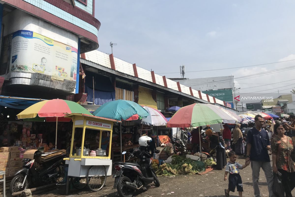 Pemkab Malang ganti biaya pembangunan penampungan pedagang Pasar Lawang