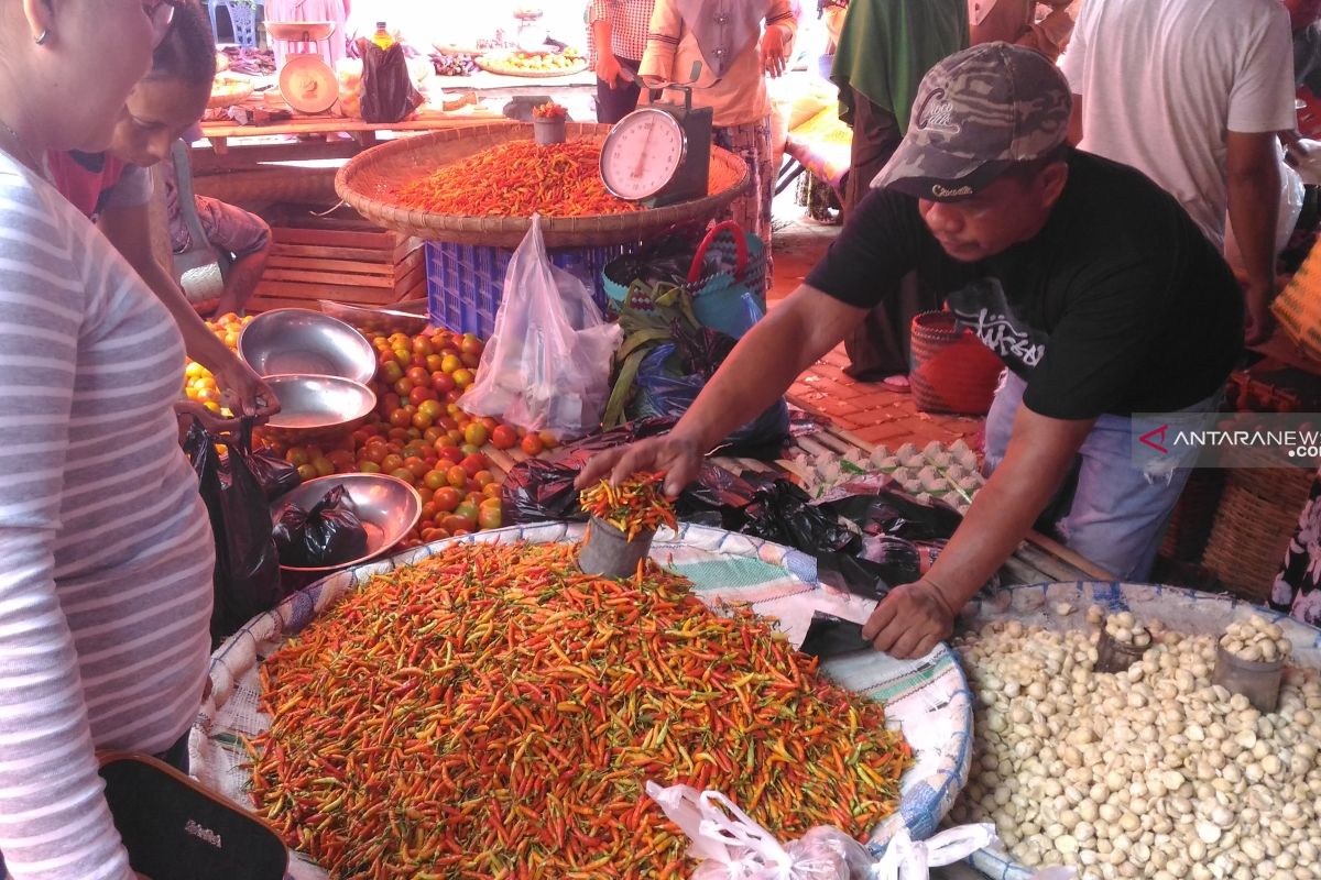 Harga cabai dan bawang di pasar tradisional Ambon melonjak