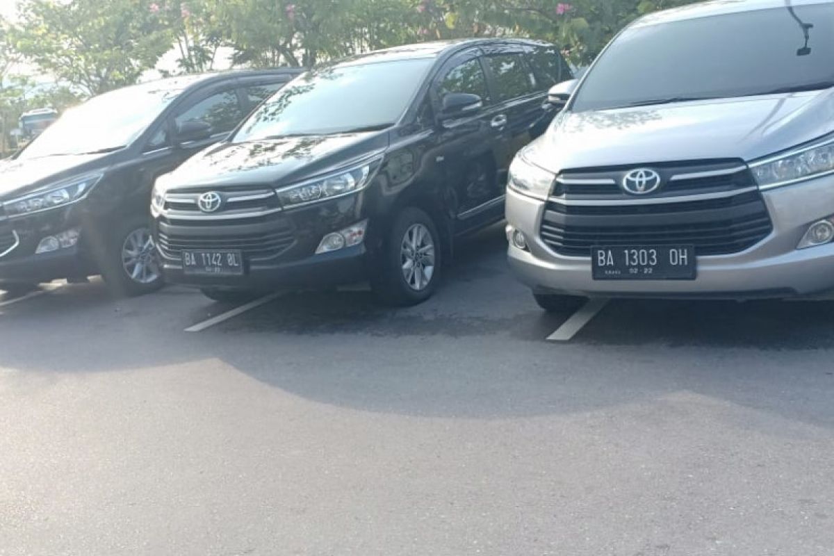 Permintaan rental mobil di Padang menurun jelang Lebaran