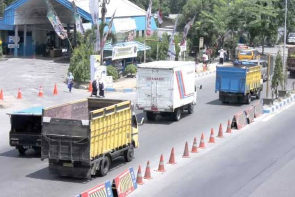 Arus lalu lintas di Jalinsum Medan-Lubuk Pakam masih normal