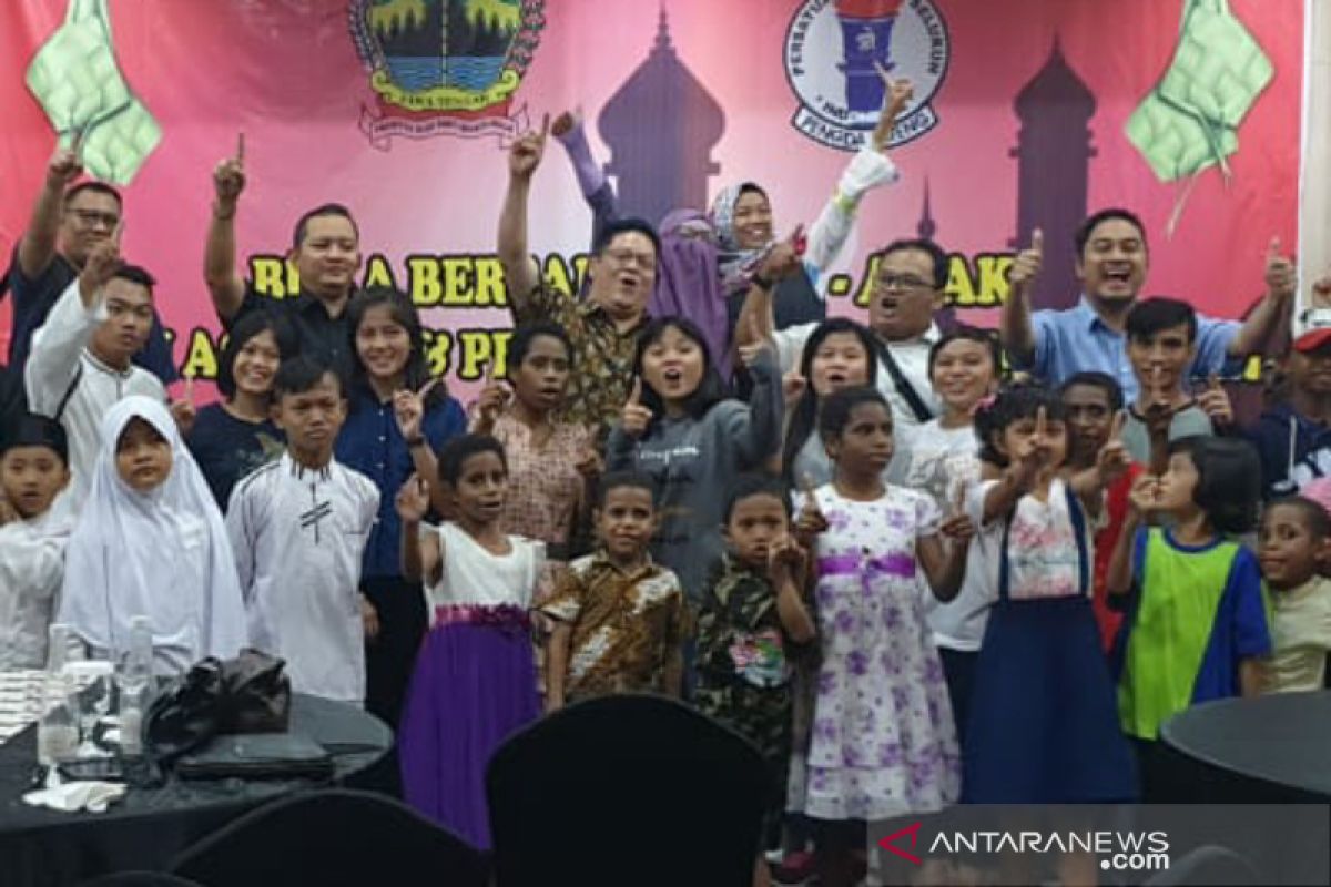 PGSI ajak anak panti asuhan muslim dan Nasrani makan bersama