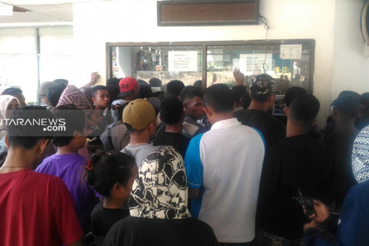 Ombudsman minta ASDP Kupang perbaiki layanan penjualan tiket
