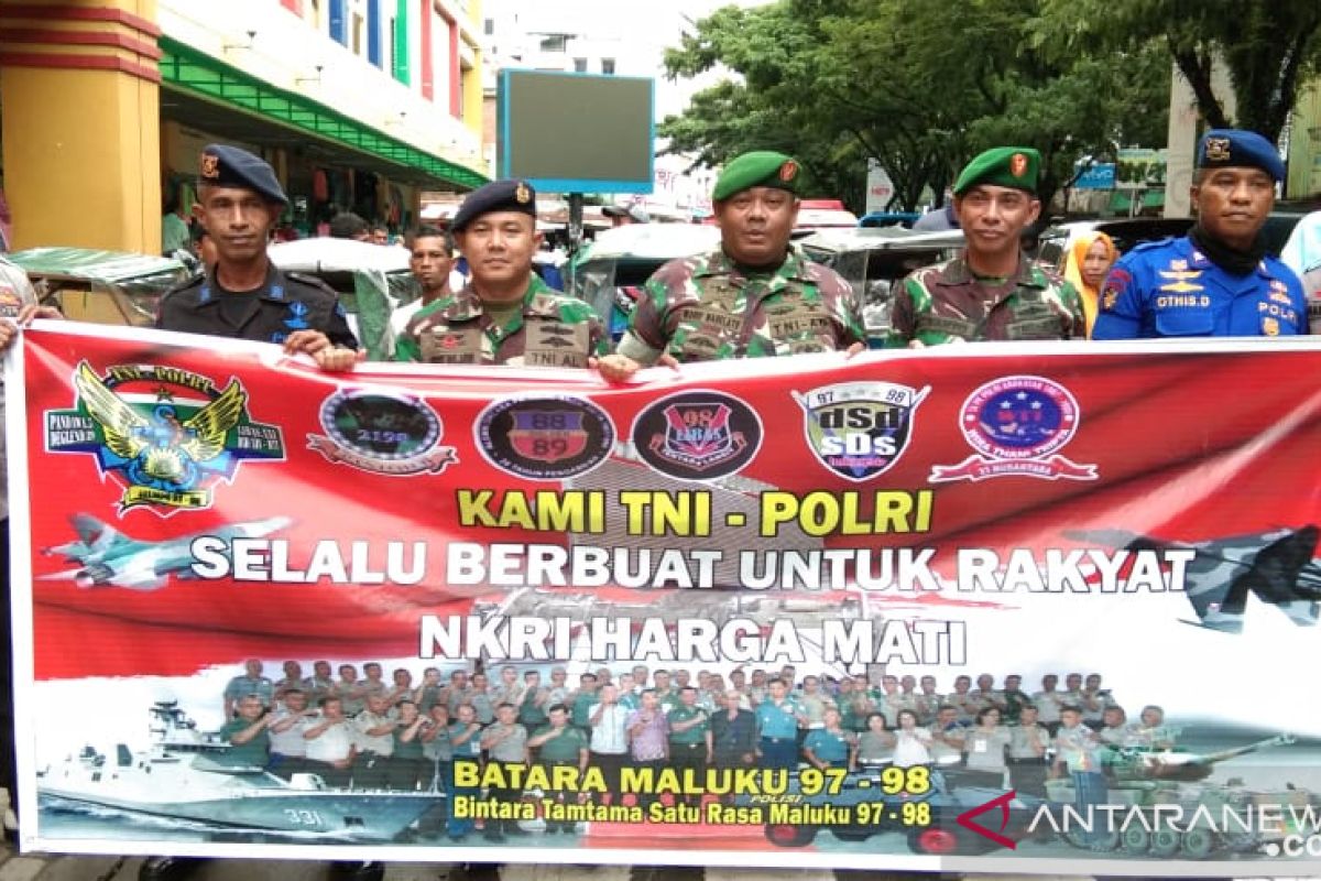 Batara Maluku bagi takjil dan memupuk sinergitas