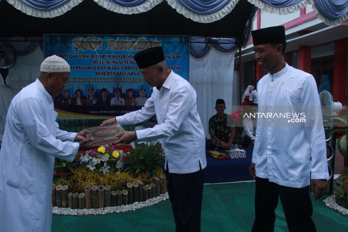 Bupati HST buka puasa bersama di rumah tahanan