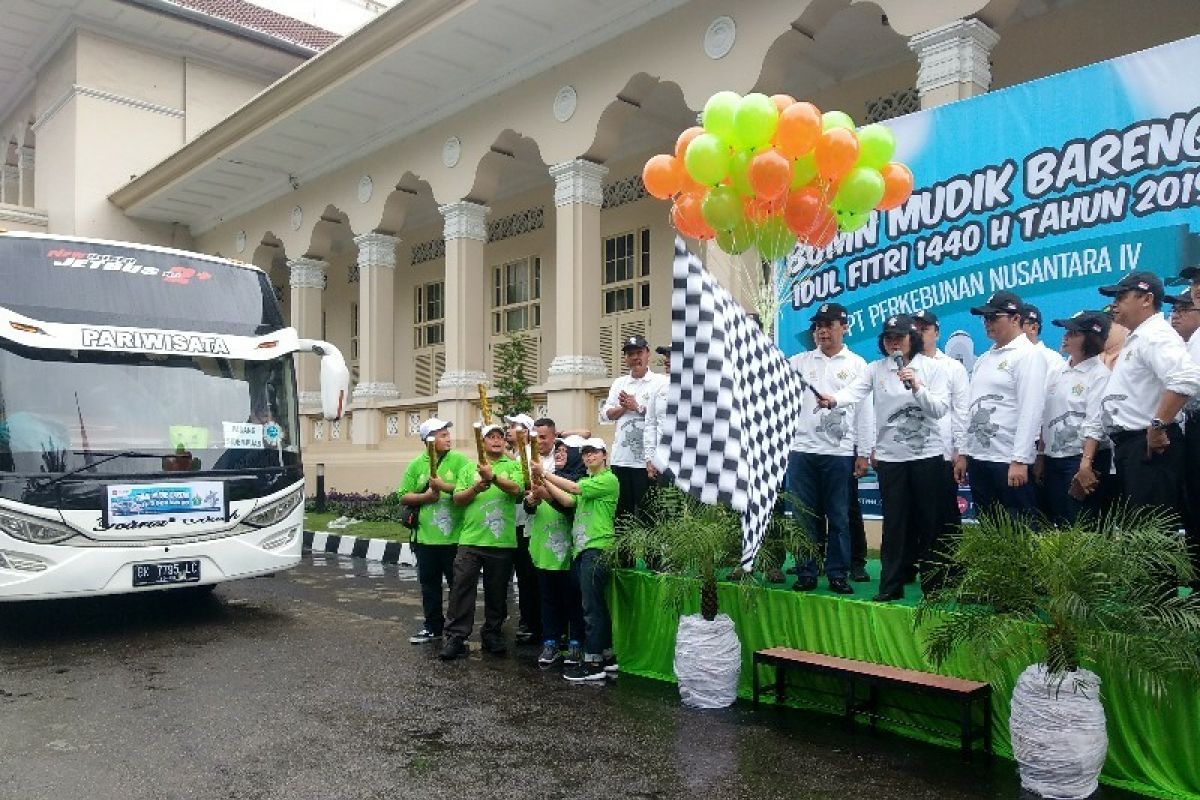 PTPN IV berangkatkan 1.080 pemudik  Lebaran dari Medan