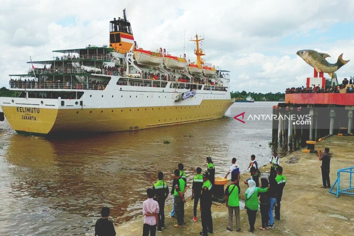 1.695 peserta mudik gratis diberangkatkan melalui Pelabuhan Sampit