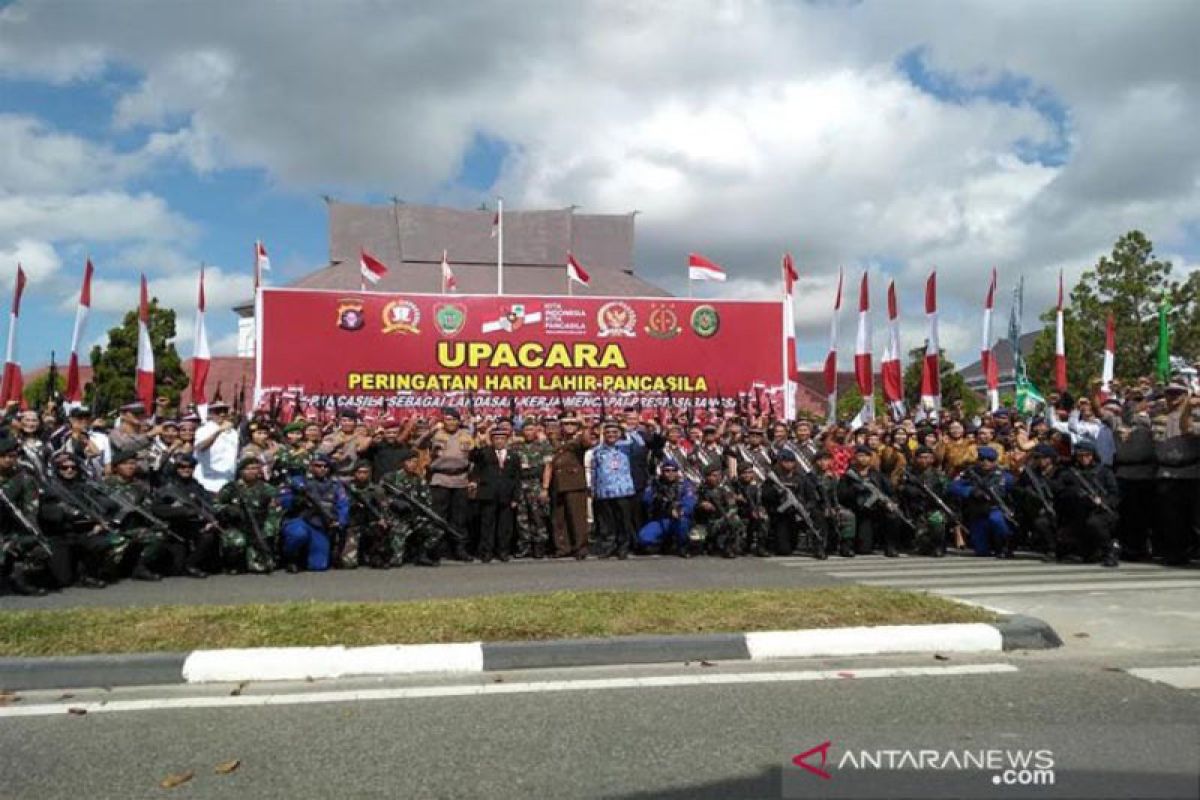 Di Tugu Soekarno, peringatan lahir Pancasila di Kalteng dilaksanakan