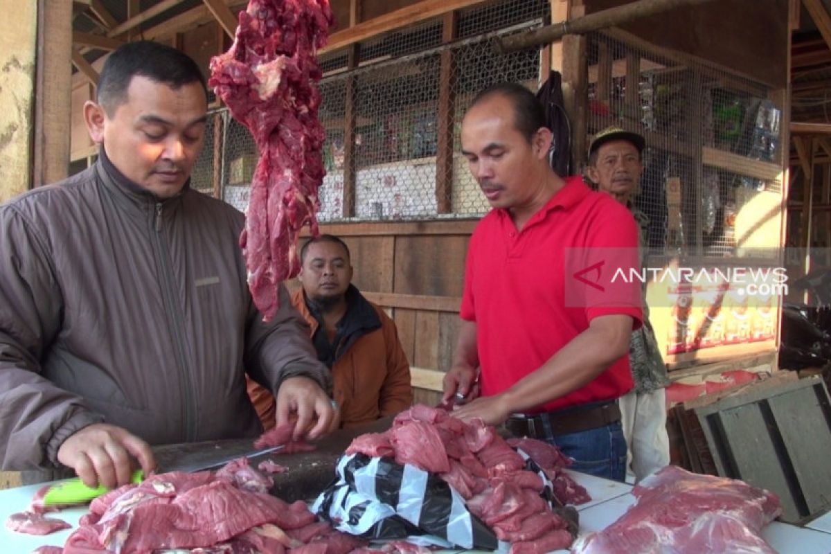 Permintaan daging sapi di Sukabumi naik 35 persen