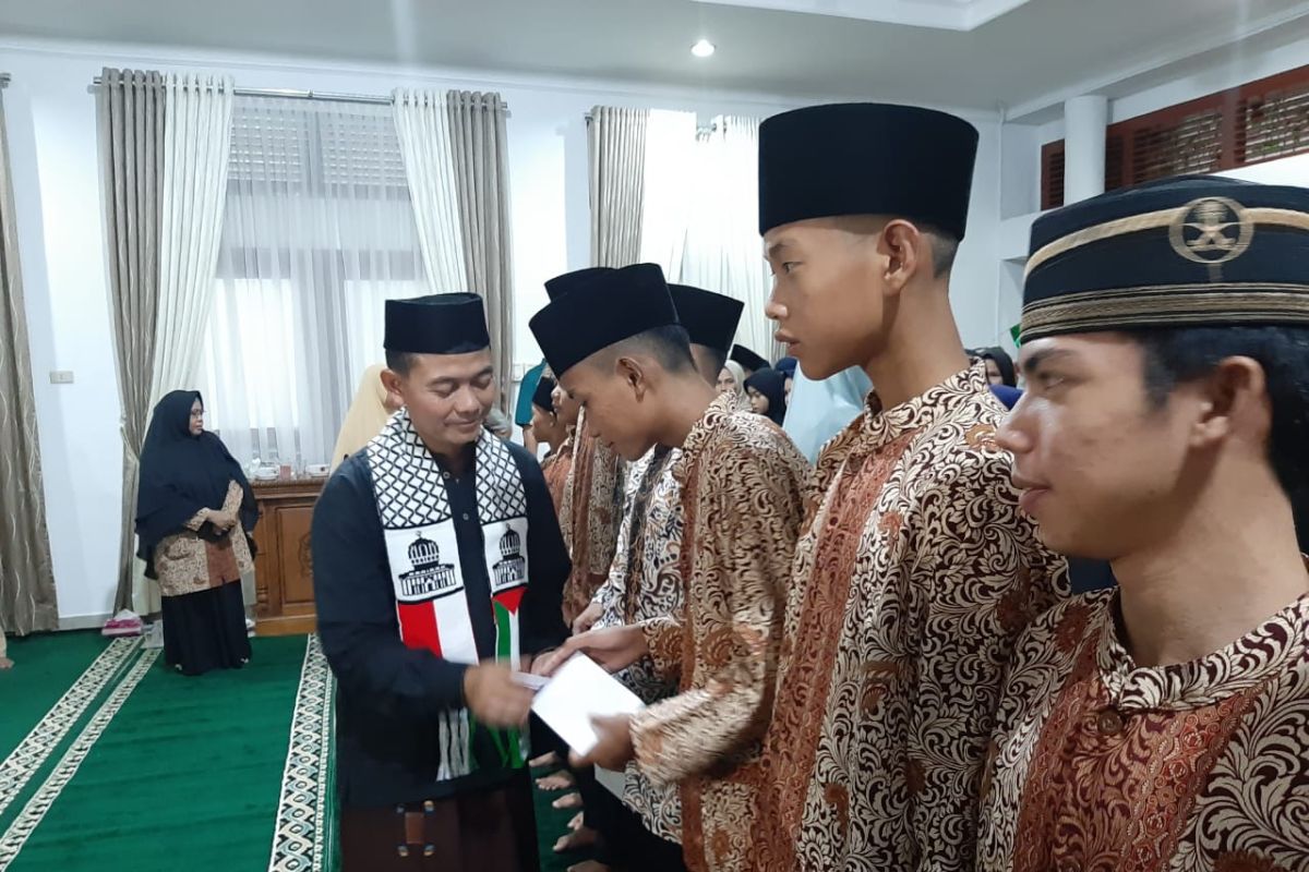 Bupati Bangka ingatkan masyarakat segera bayar zakat fitrah