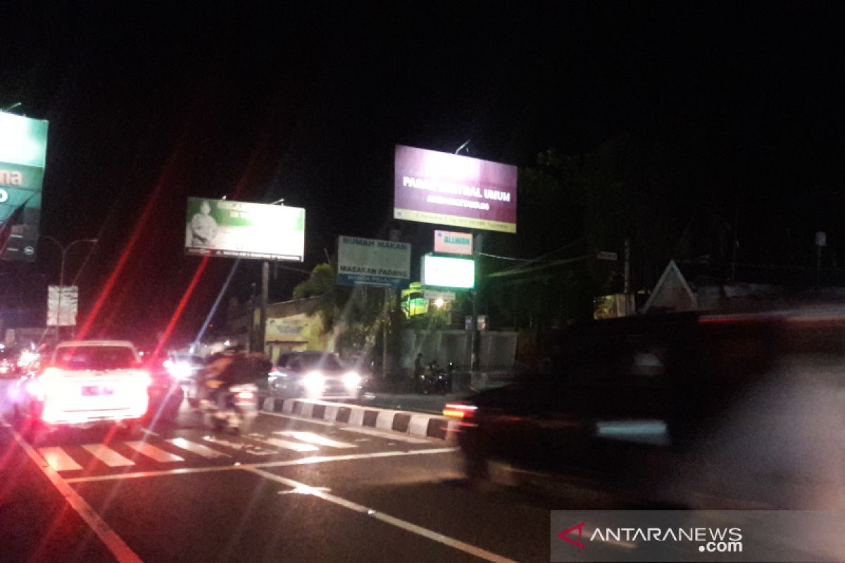 Arus lalu lintas di Jalan Wates "H-3" Lebaran masih landai