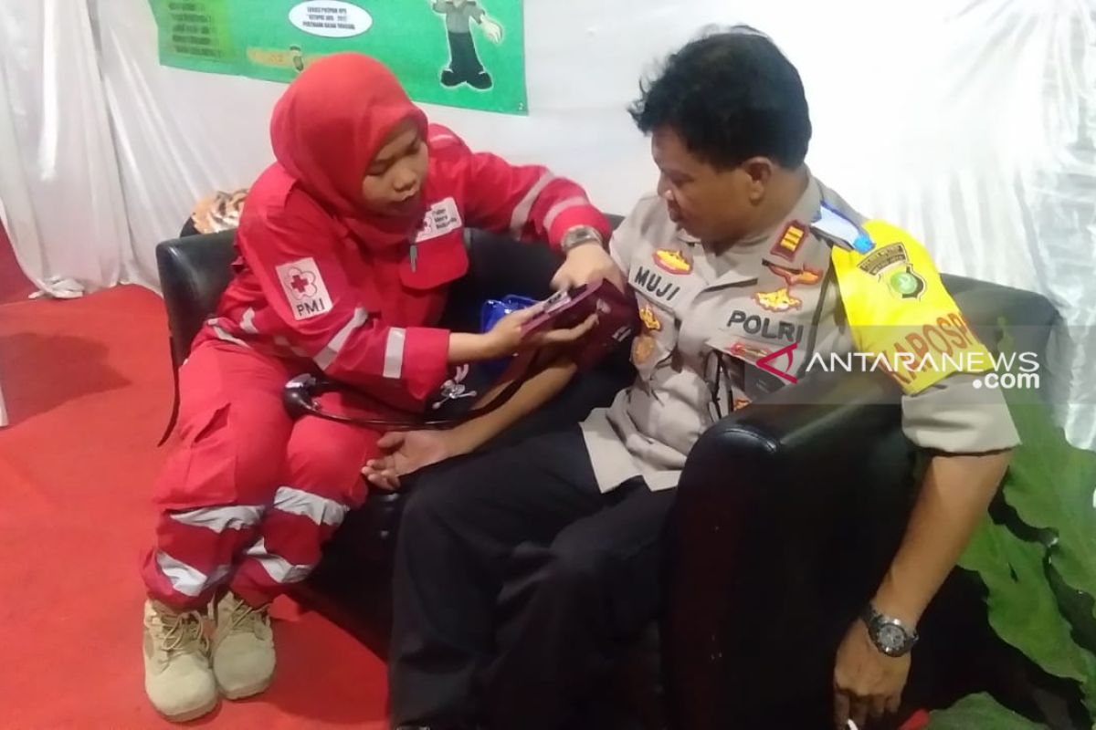 Bantu pemudik PMI Tangerang dirikan pos pelayanan pertolongan pertama