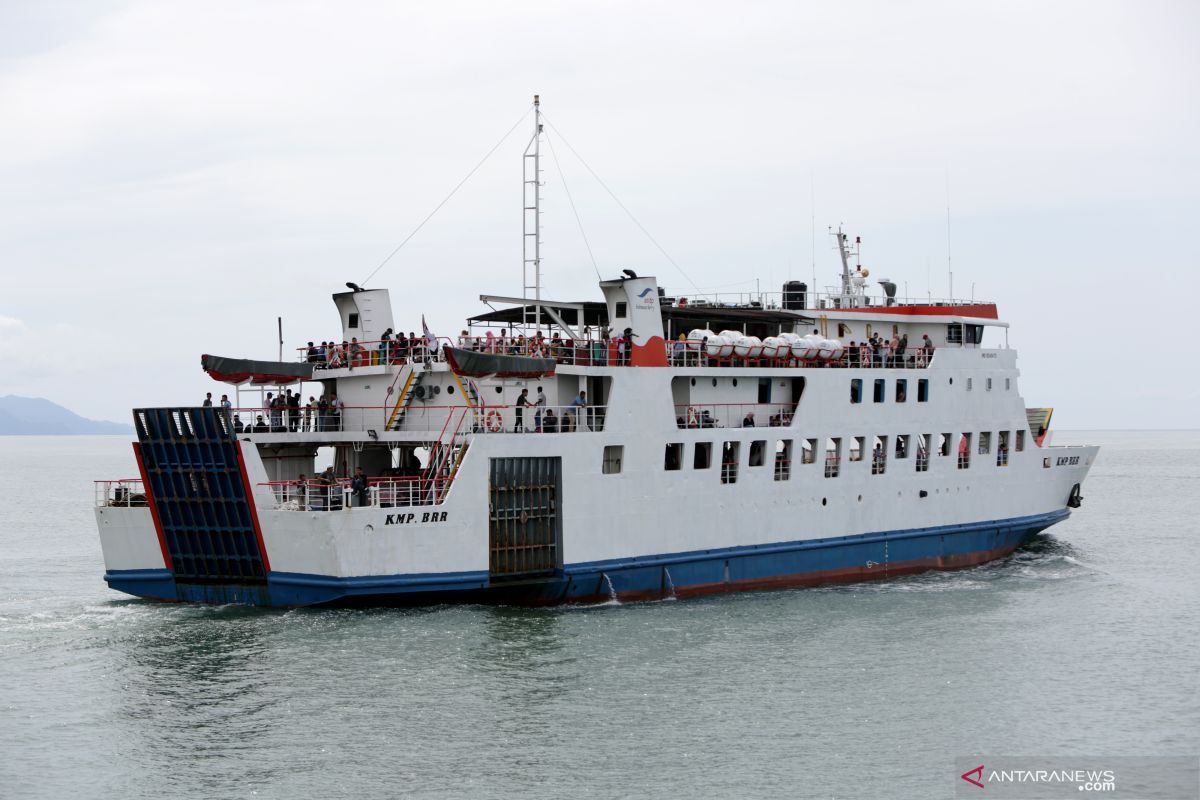 Lima kapal ferry angkut mudik Lebaran