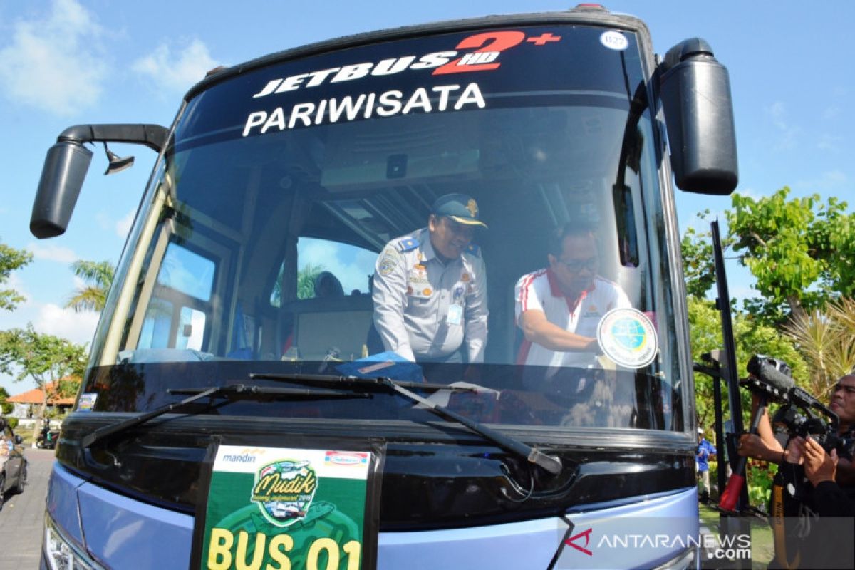 Wabup Badung lepas 590 pemudik Indomaret-Bank Mandiri