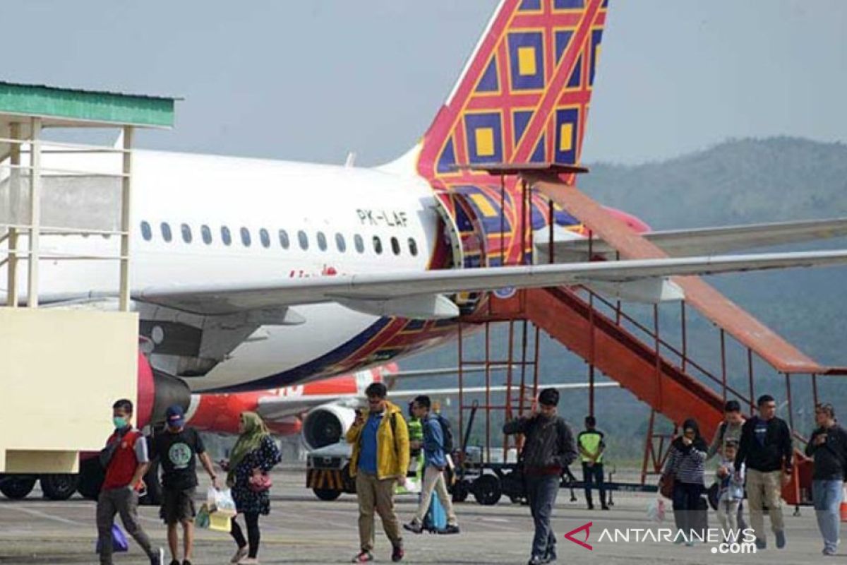 Penumpang Di Bandara Sultan Hasanuddin H-4 Turun 13,4 Persen