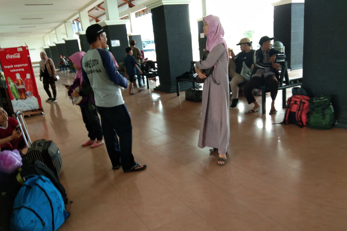 Pemudik mulai padati Terminal AKAP WA Gara Palangka Raya