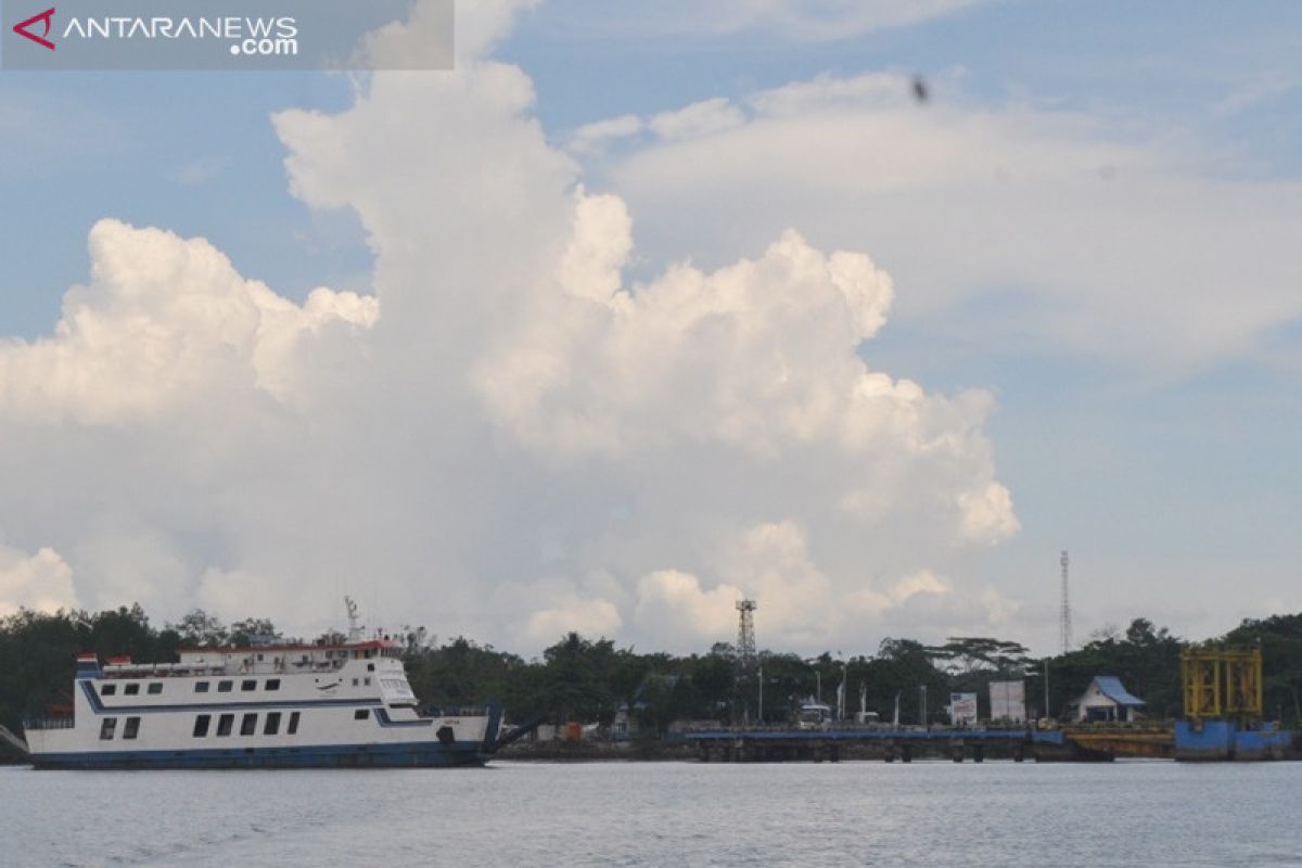 Pemudik di Kotabaru mewaspadai cuaca buruk