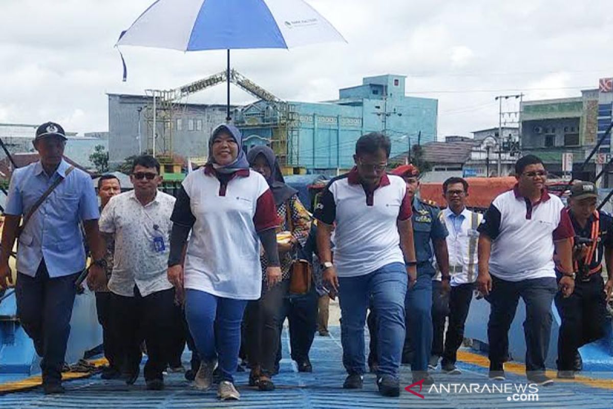 Bupati Kobar pantau arus mudik di Pelabuhan Panglima Utar Kumai