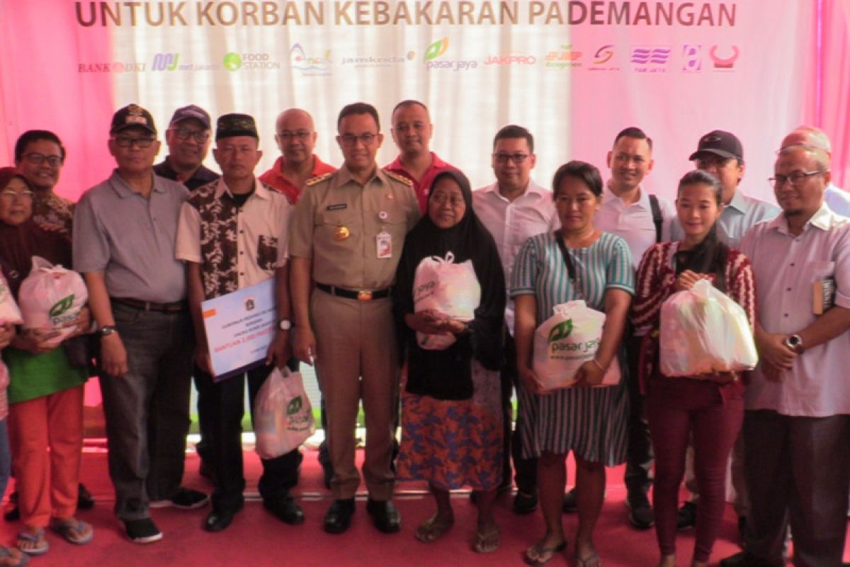 BUMD DKI sumbang 2000 paket sembako ke korban kebakaran Kp Bandan