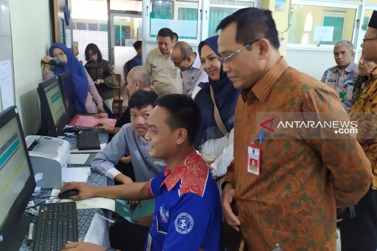 Disdik Jatim pastikan layanan pengambilan pin PPDB tetap berjalan