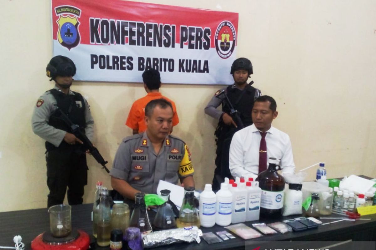 Polisi grebek rumah di Batola jadi tempat pembuat narkoba