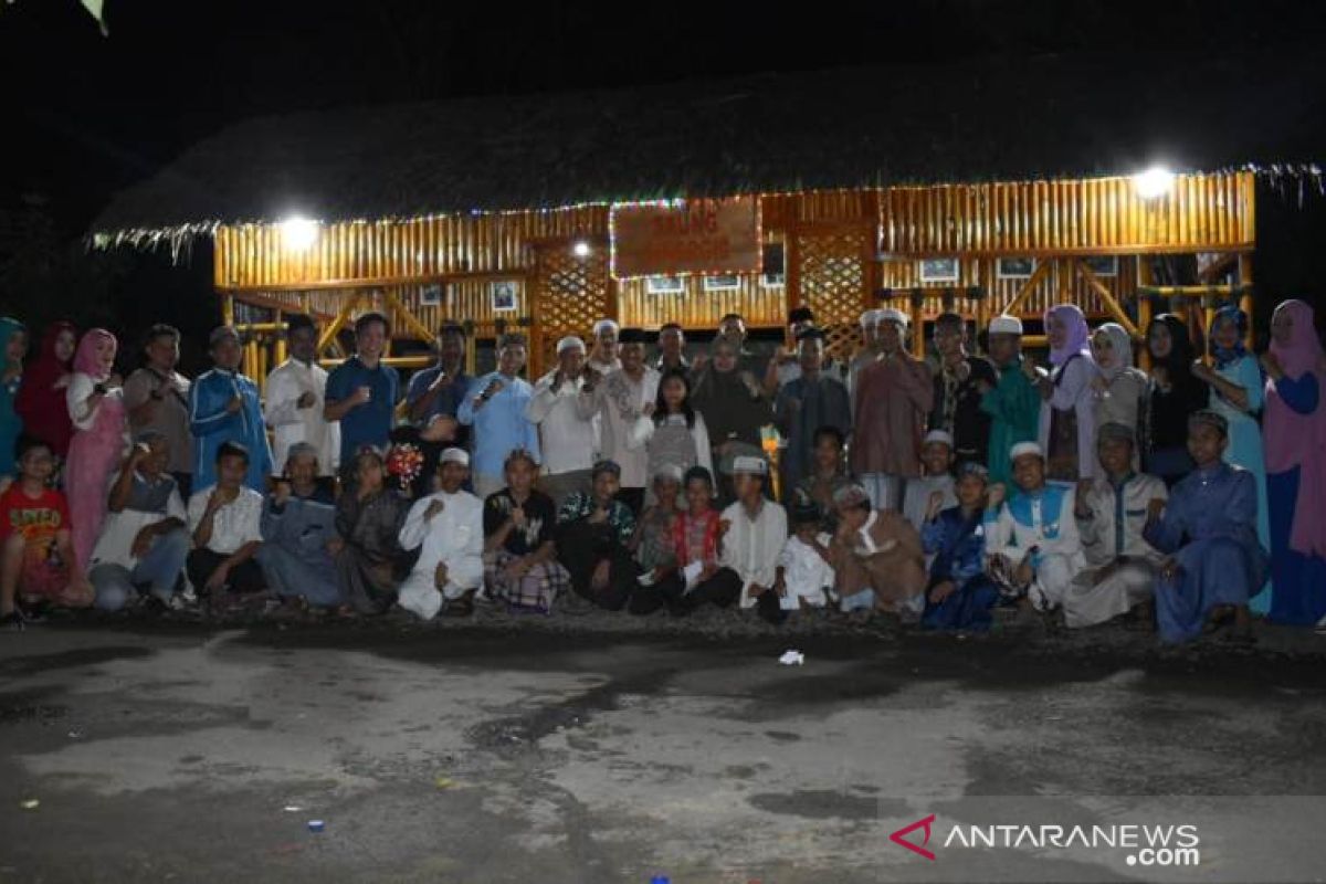 Dandim Kandangan buka puasa bersama anak yatim dan tukang beca