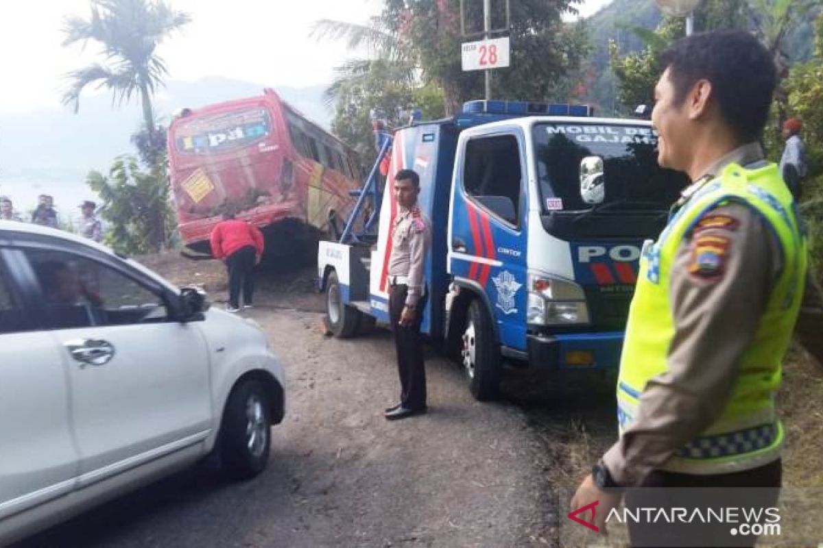 Arus lalu lintas di Kelok 44 Agam masih normal