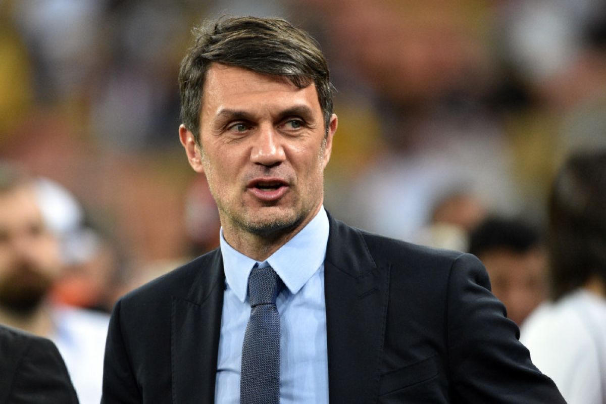 Maldini siap jadi direktur teknis AC Milan