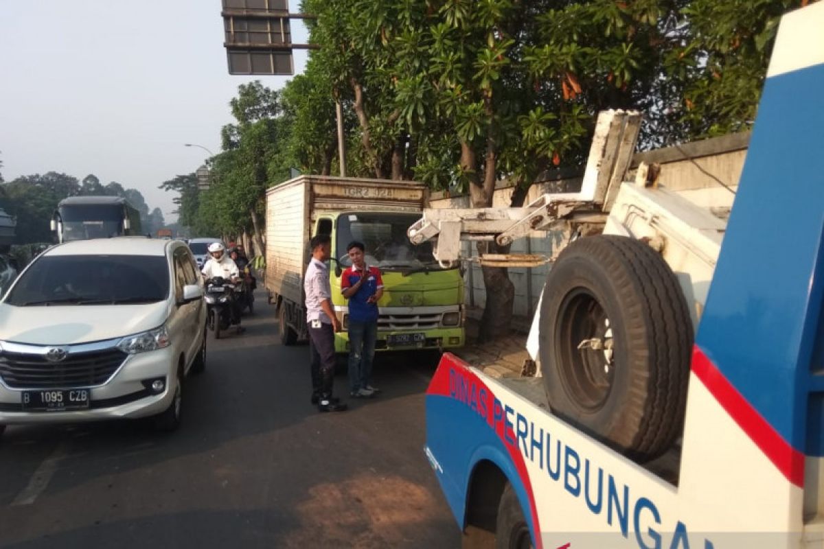 Antisipasi kendaraan pemudik mogok, Dishub Tangerang siagakan derek
