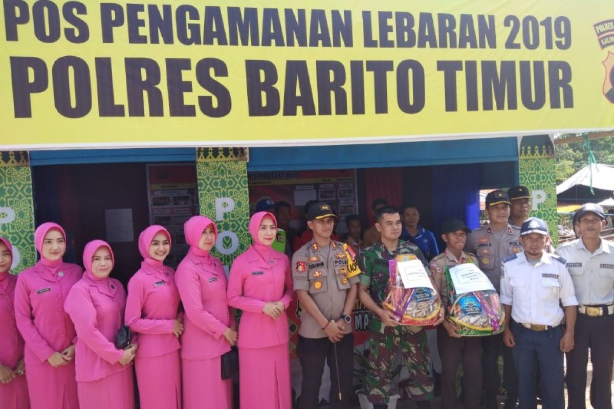 Kapolres Bartim kunjungi pos pengamanan untuk pastikan kelancaran arus mudik