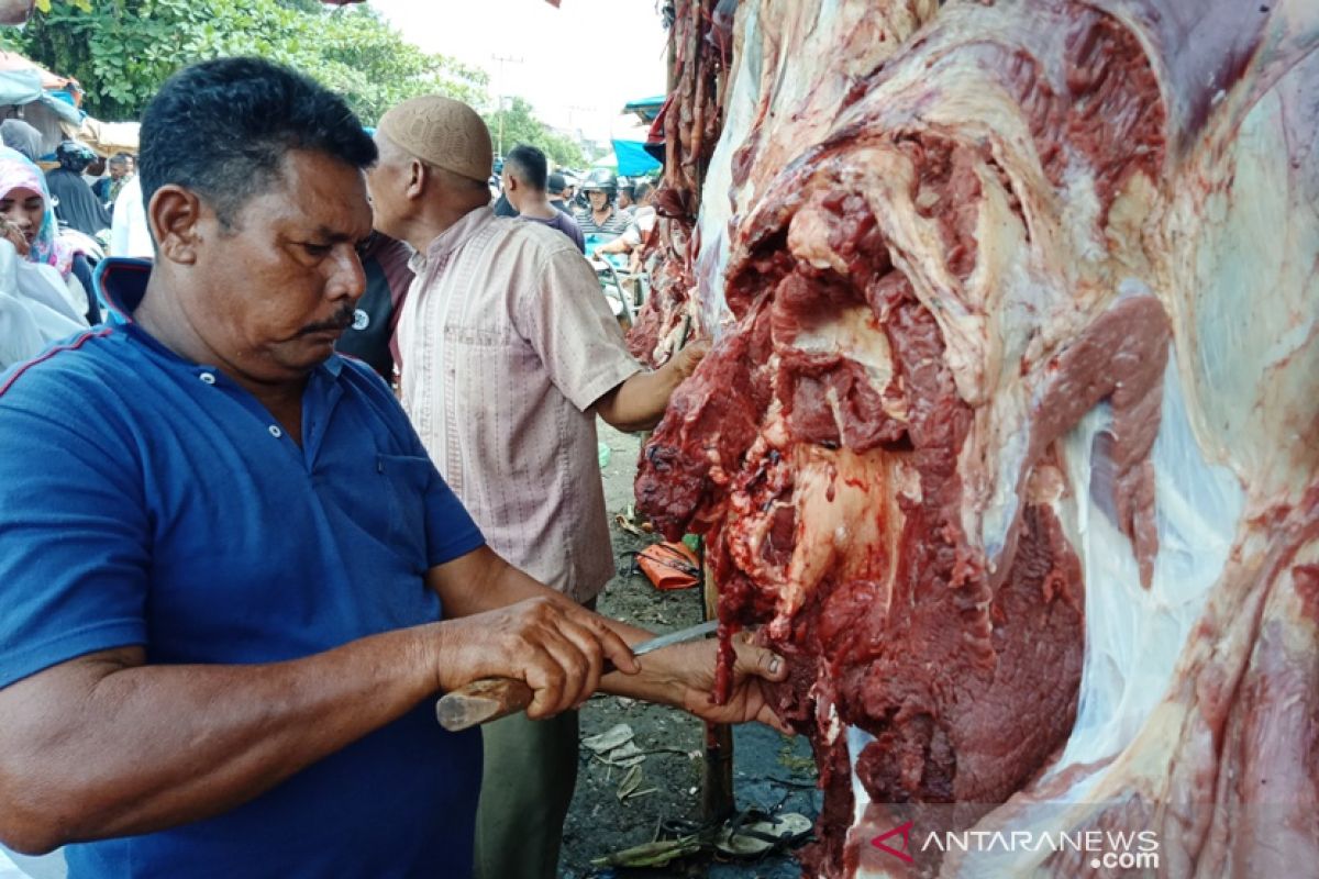 Harga jual daging di Mukomuko stabil