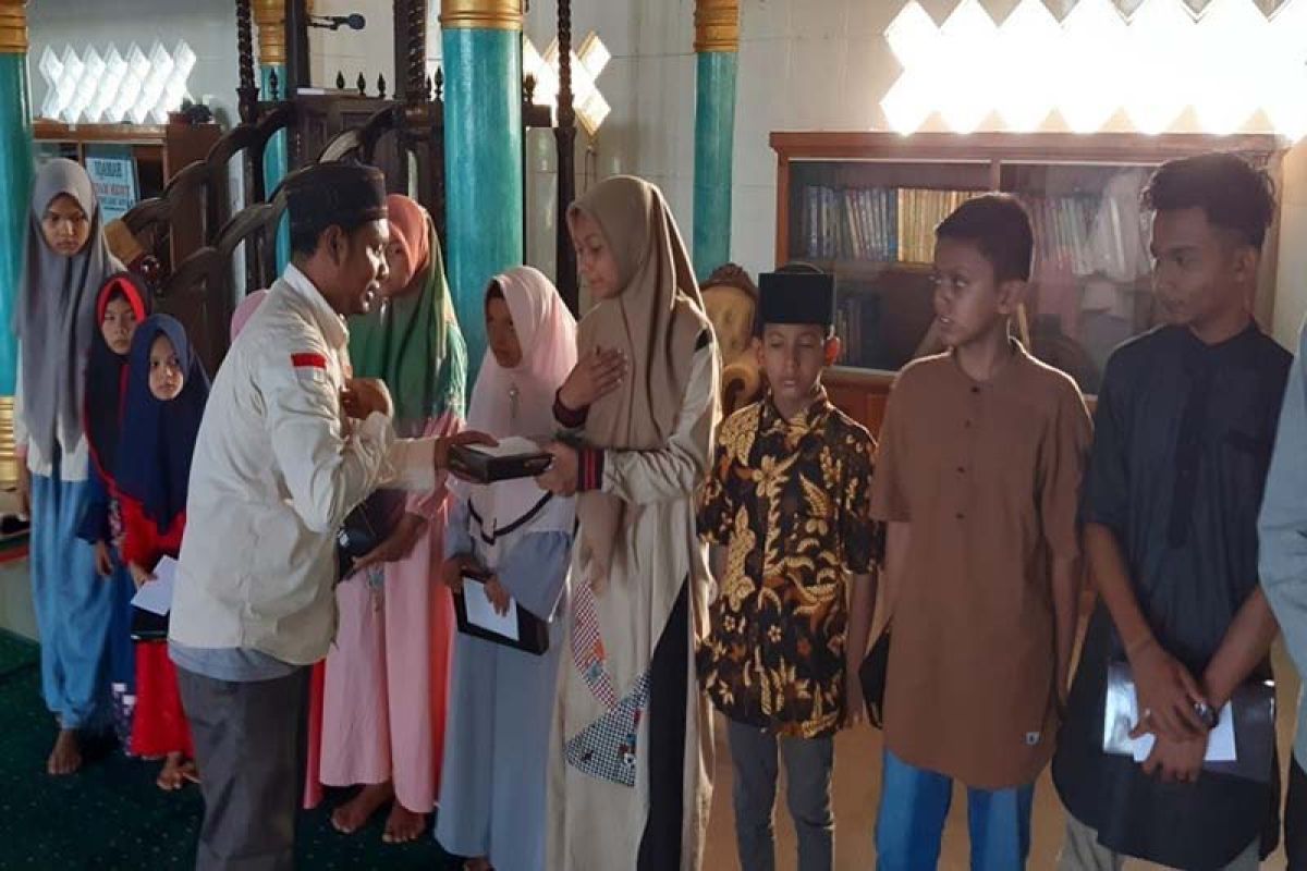 Medco E&P Malaka isi Ramadhan dengan menyantuni 410 anak yatim