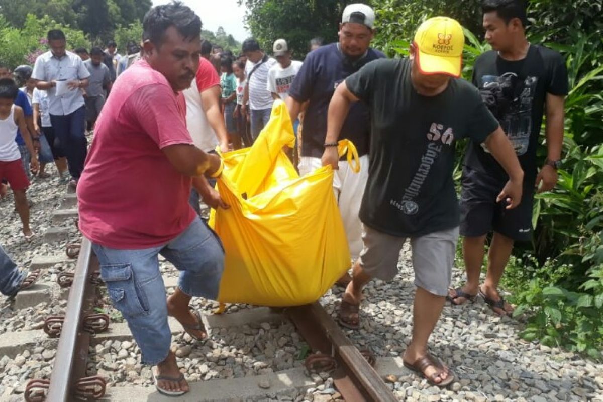 Seorang warga tewas tertabrak kereta api di Pematangsiantar