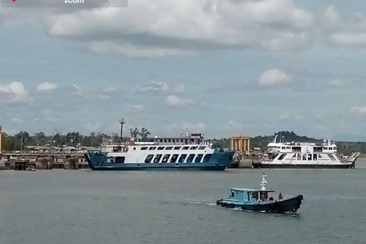 Arus mudik melalui jalur laut di Penajam lancar