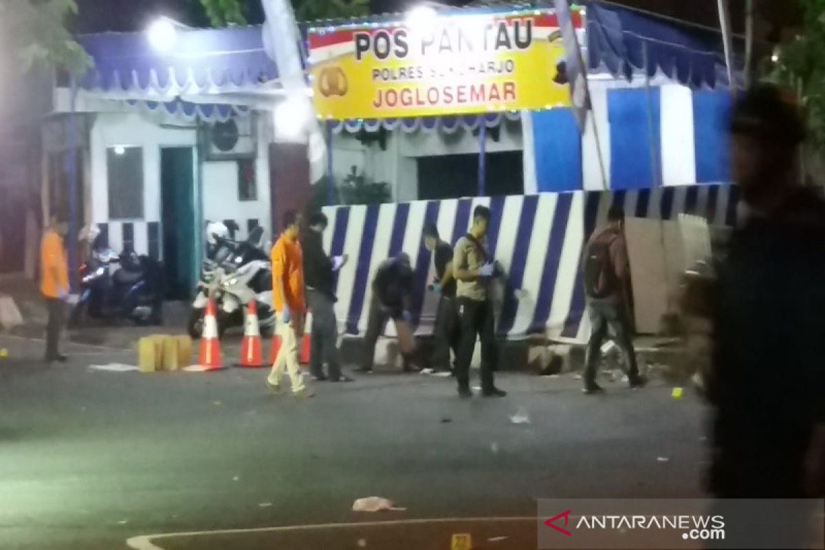 Polisi lakukan olah TKP bom Pospam Kartasura