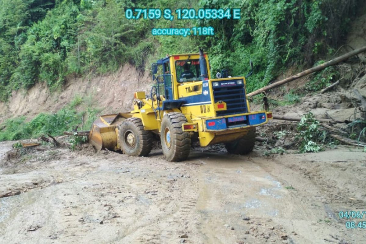 Jalan Trans Sulawesi ruas Kebun Kopi sudah terbuka kembali