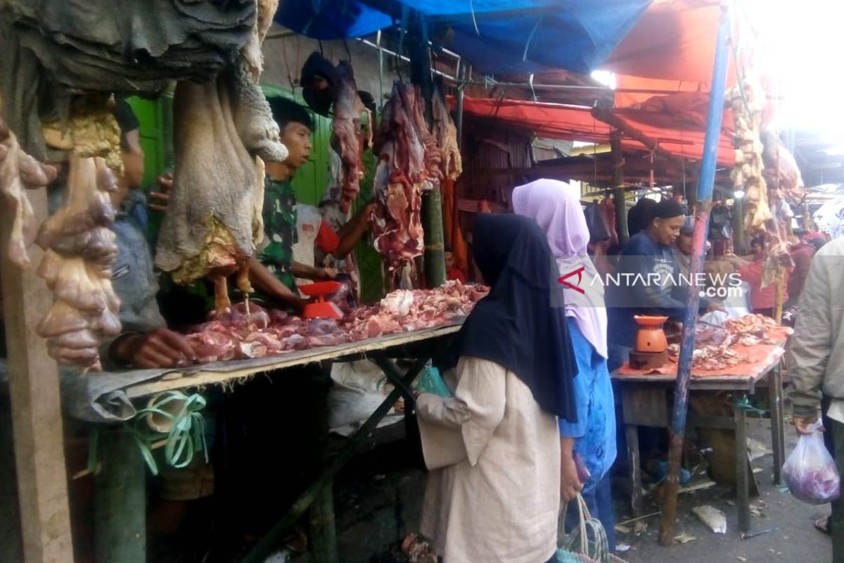 Warga Rejang Lebong keluhkan harga daging sapi capai Rp150.000