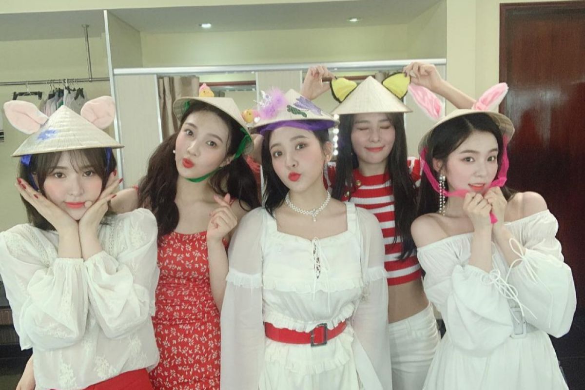 Red Velvet kembali ke industri K-pop lewat album baru