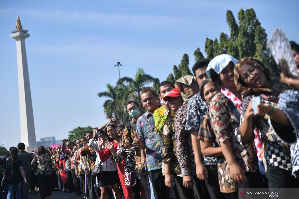 Lebaran kedua, Monas dukunjungi hingga 24 ribu orang