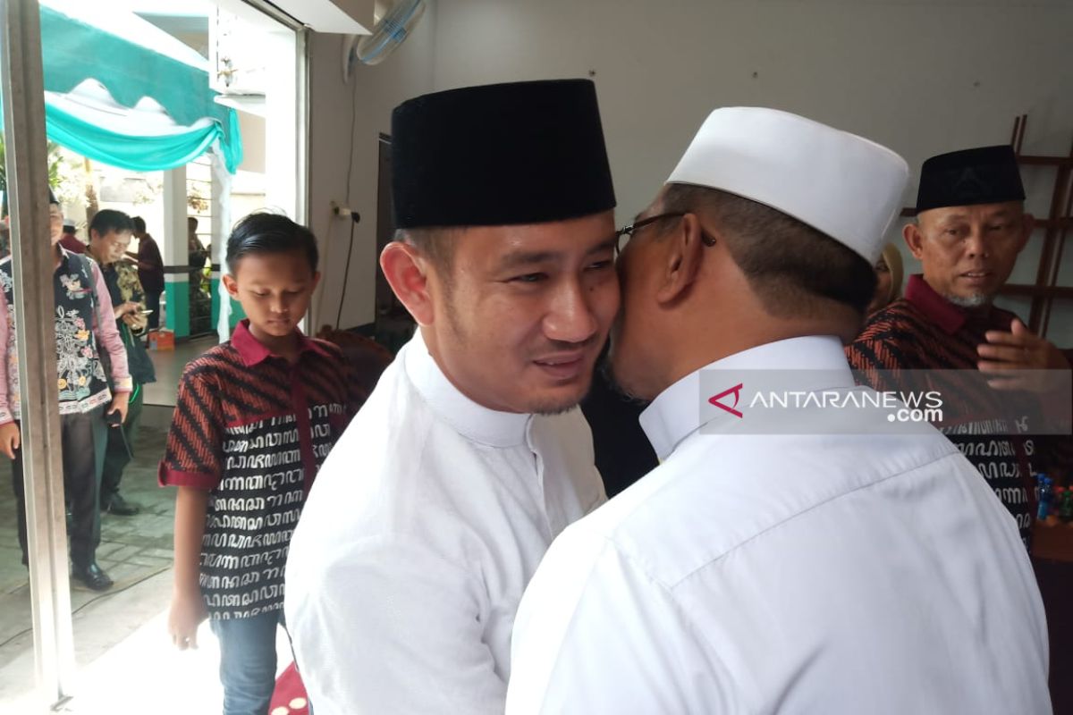 Lebaran momentum memperkuat silaturahmi kepada masyarakat, kata Fairid