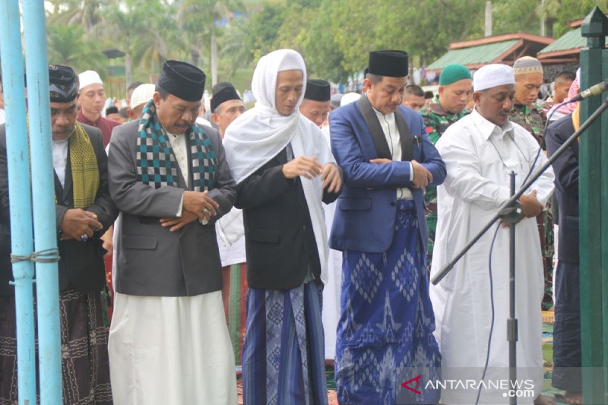 Salat Id di Jayapura berjalan aman dan lancar