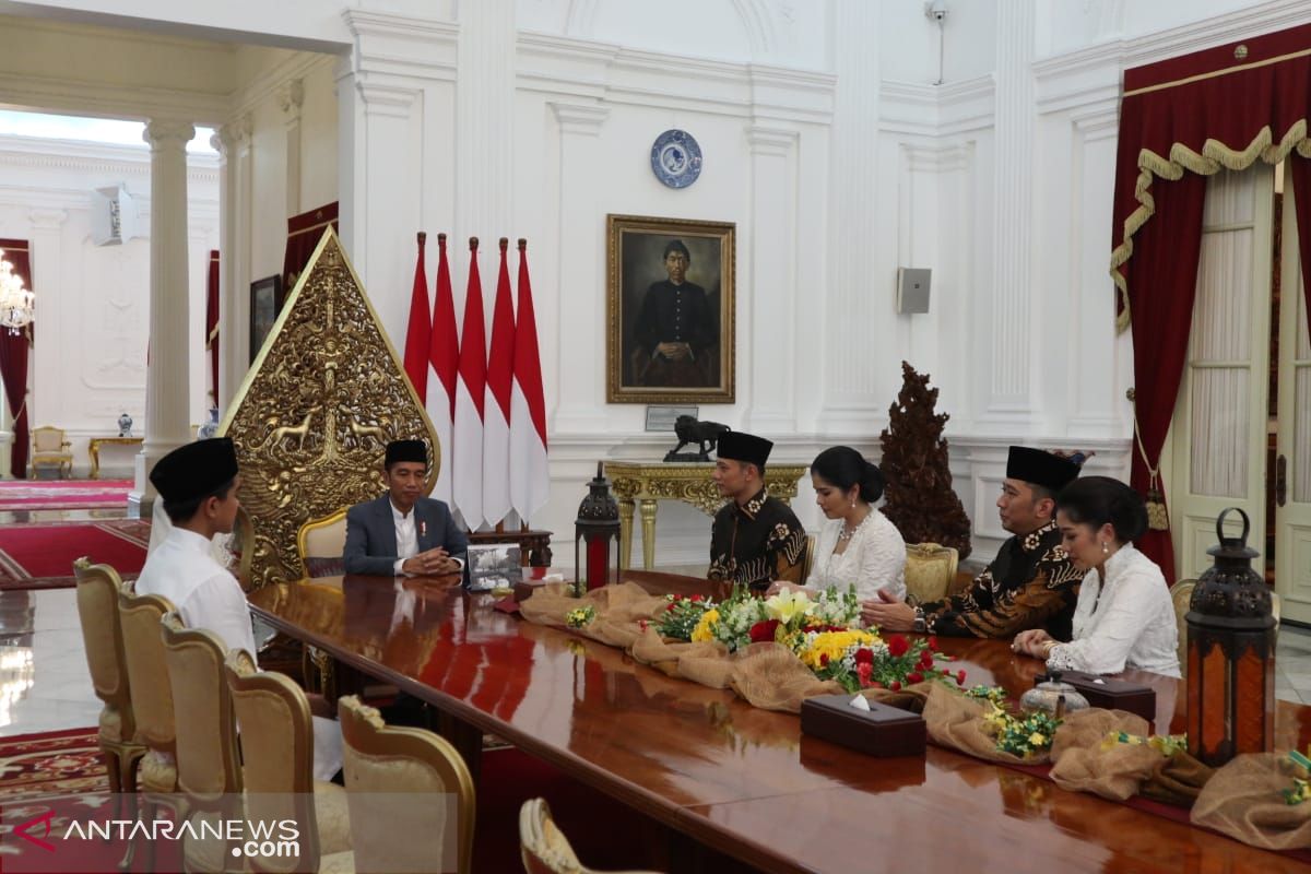 AHY dan Ibas silaturahmi ke Presiden Jokowi di Istana Merdeka