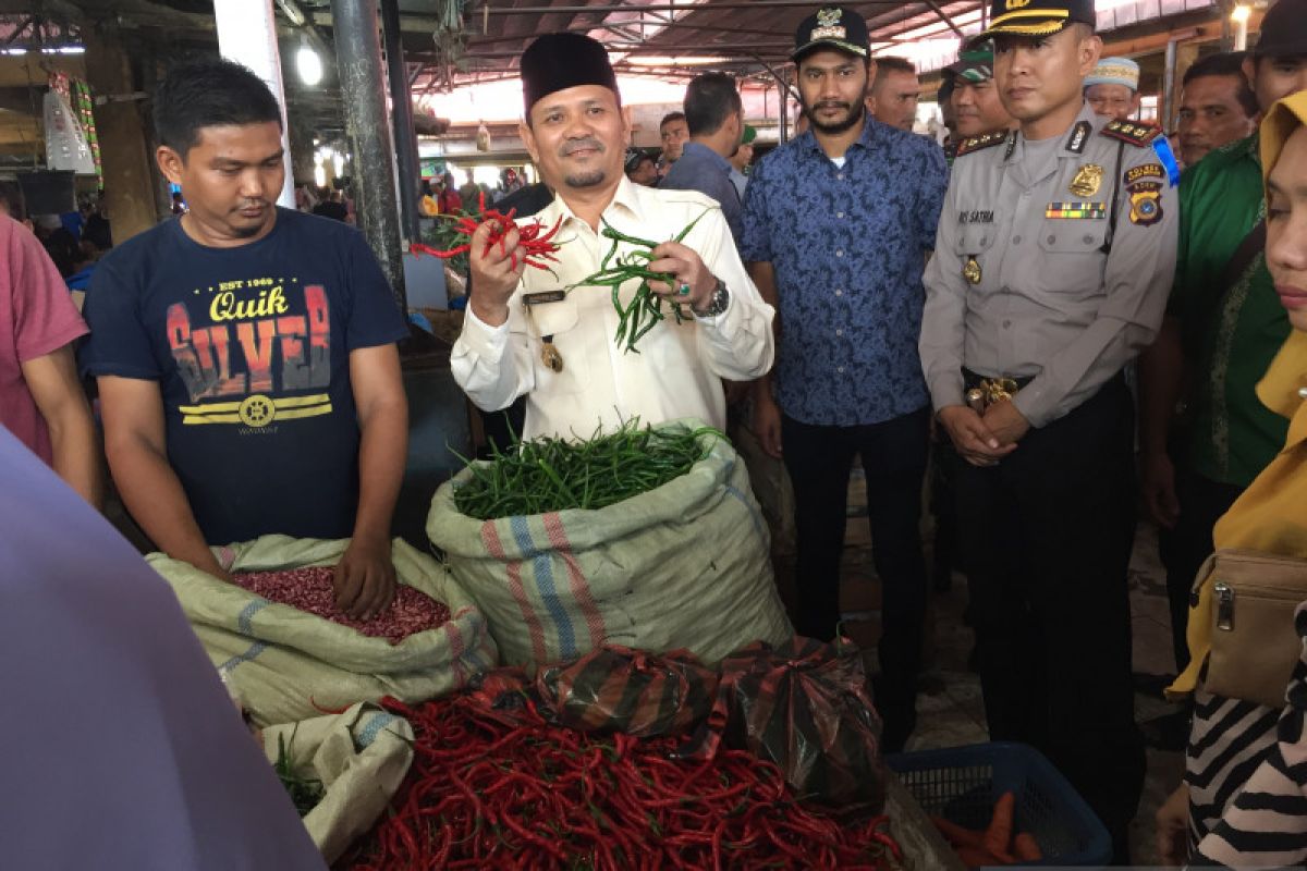 Harga cabai merah bertahan Rp100 ribu/kg di  Banda Aceh