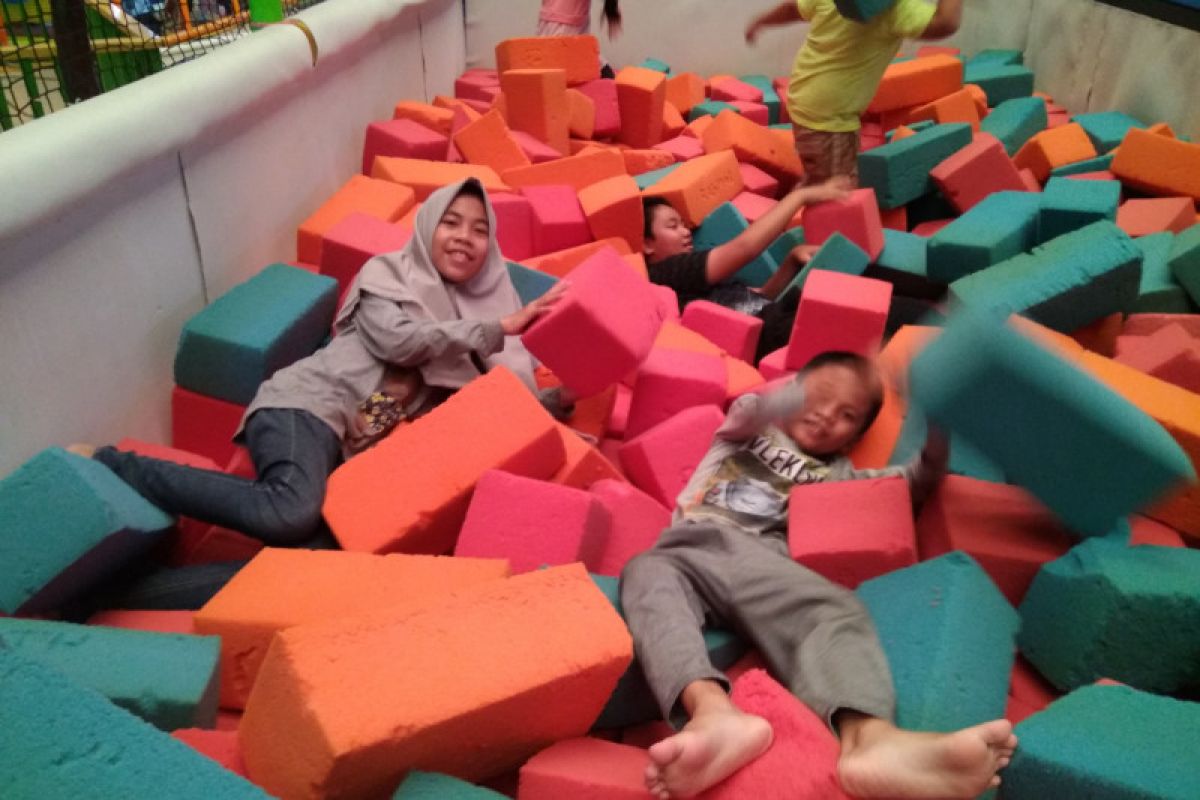 Wahana permainan di mal Makassar ramai dikunjungi H+1 Lebaran 1440 H