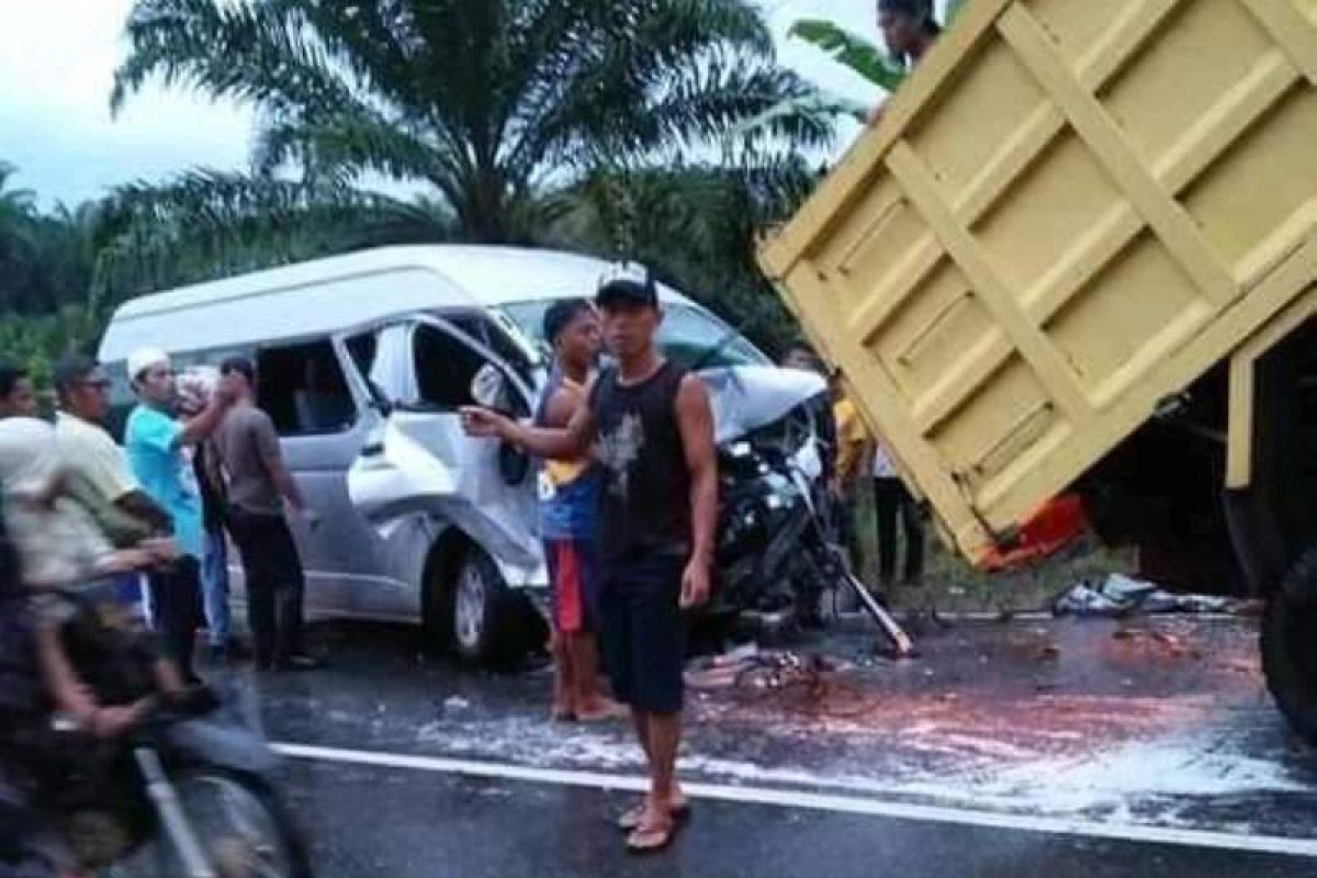 Kecelakaan di Mukomuko, seorang sopir tewas