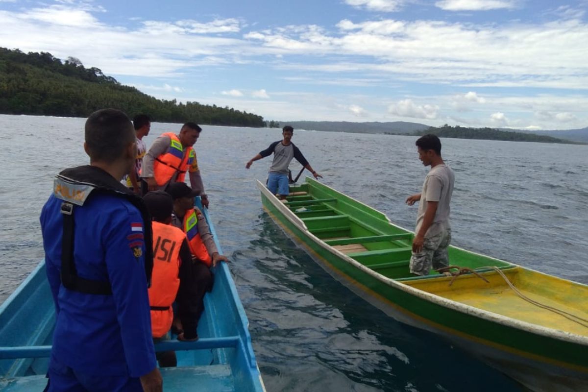 Basarnas cari korban tenggelam di selat  Capalulu