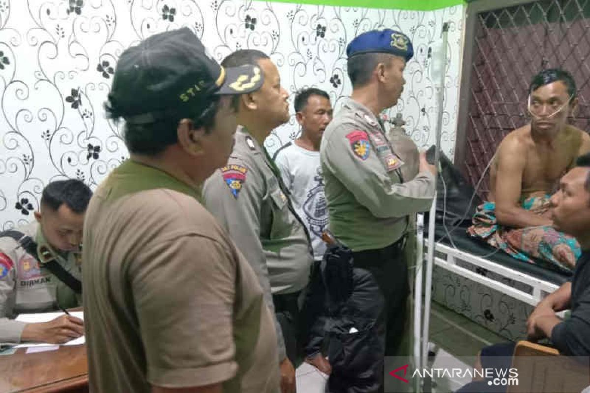 Kapal diterjang gelombang dua warga Indramayu dilaporkan hilang