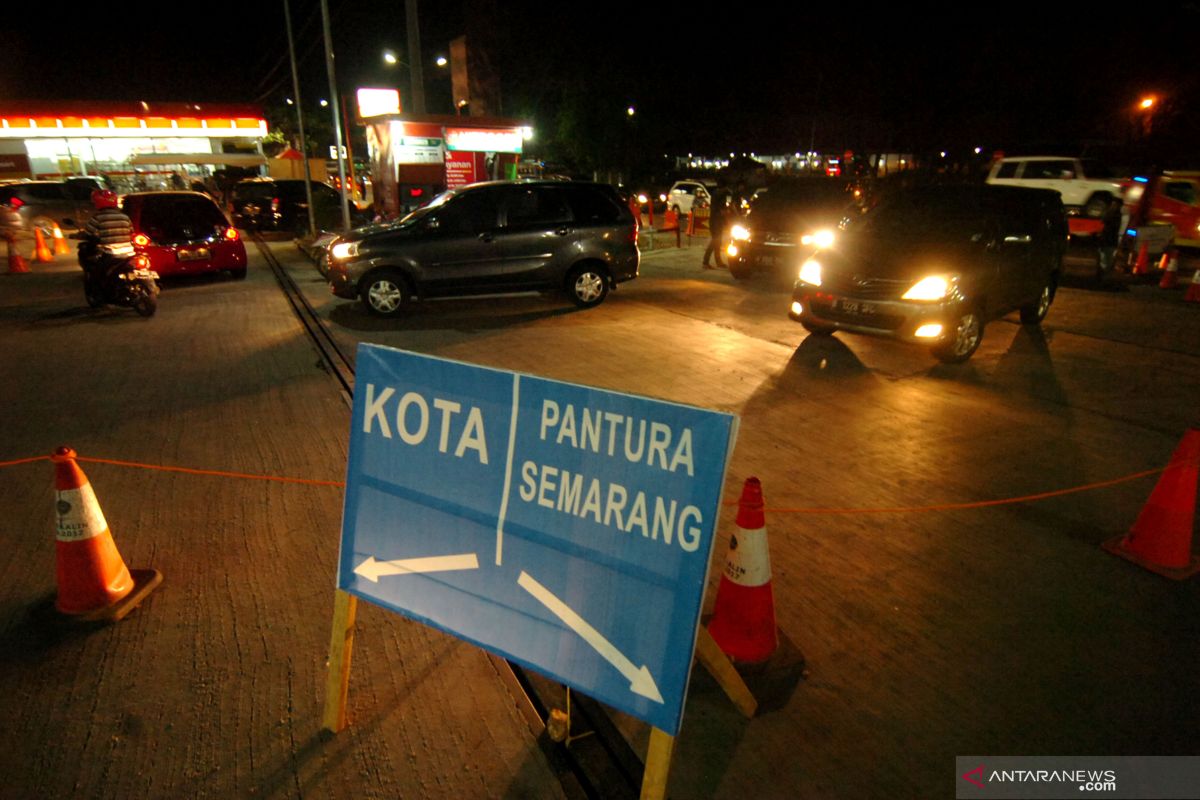 Tengah malam, Ignasius Jonan tinjau SPBU jalur arus balik